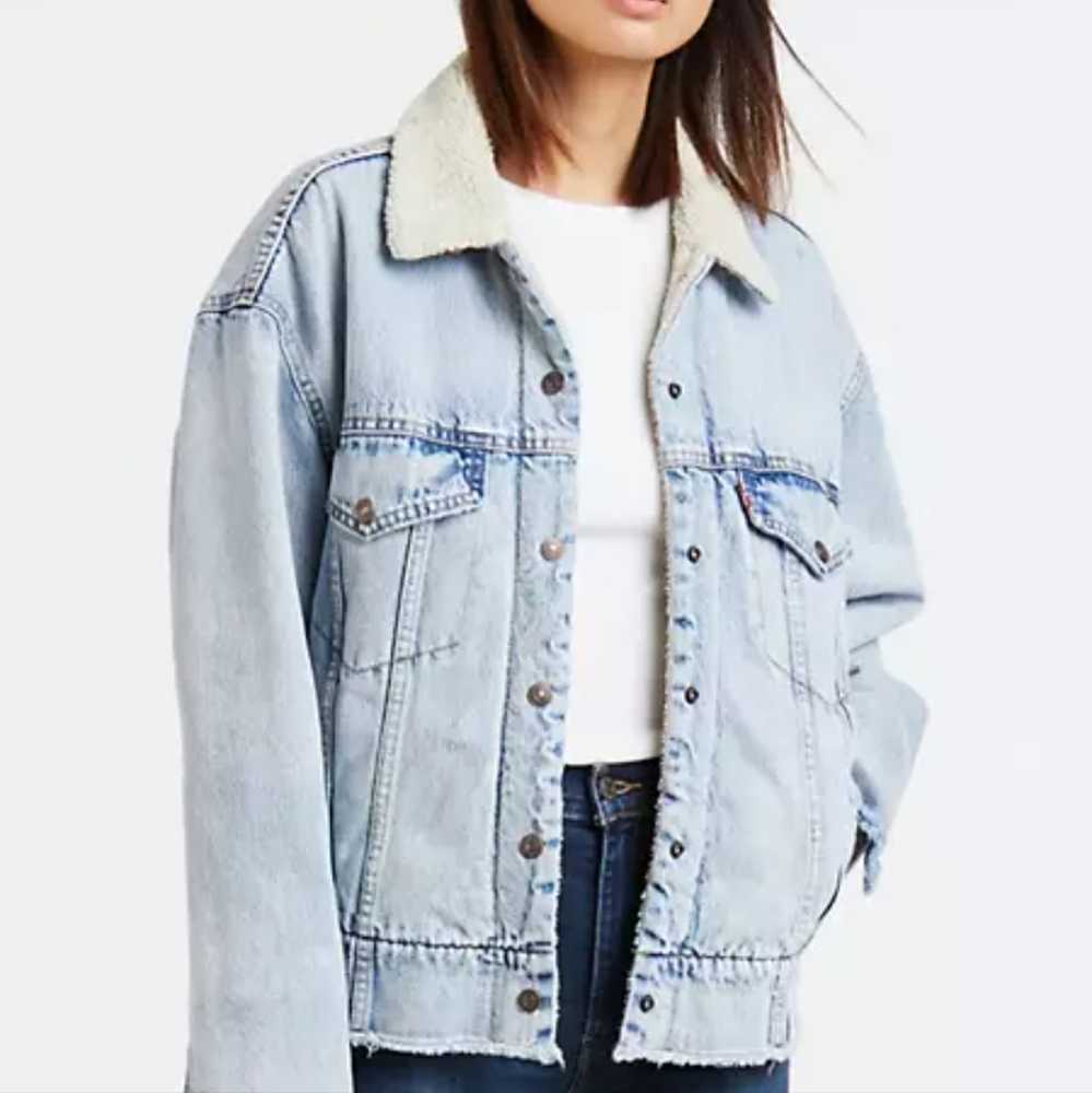 Levi's oversized sherpa trucker jacket